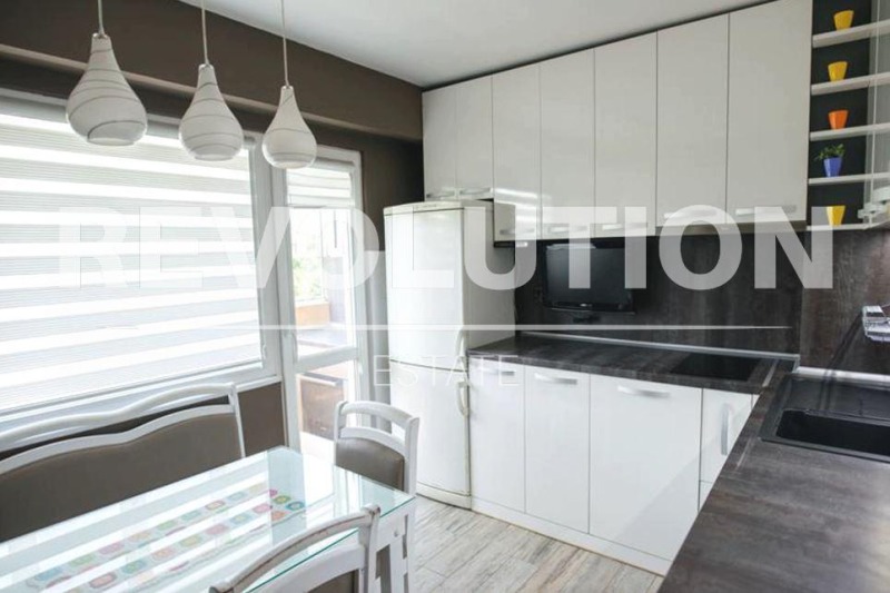 Издаје се  2 спаваће собе Варна , Чајка , 90 м2 | 30617207 - слика [2]