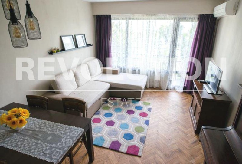 Издаје се  2 спаваће собе Варна , Чајка , 90 м2 | 30617207