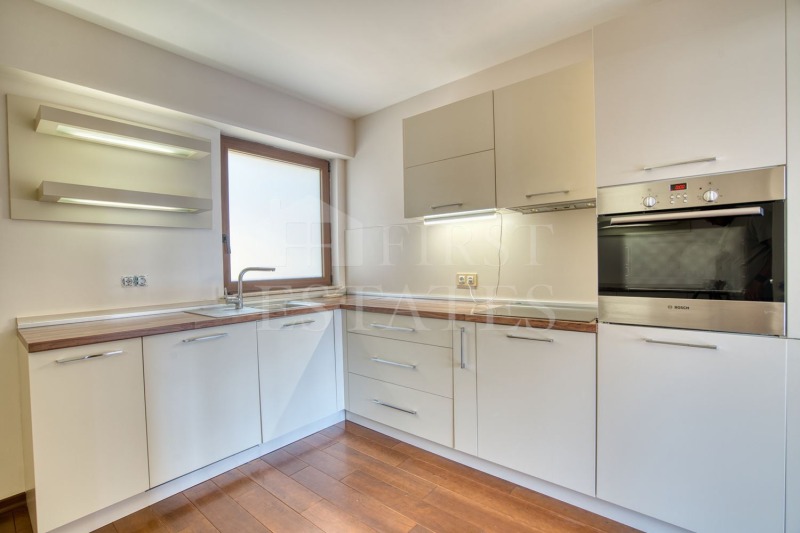 Da affittare  3+ camere da letto Sofia , Tsentar , 220 mq | 75849097 - Immagine [4]