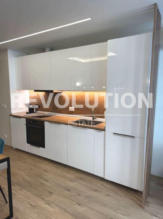 В аренду  Студия Варна , Чайка , 74 кв.м | 99513492