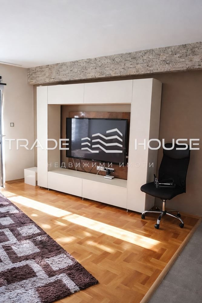 Дава под наем 2-СТАЕН, гр. Пловдив, Център, снимка 2 - Апартаменти - 52747741