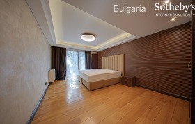 Hus Dragalevci, Sofia 11