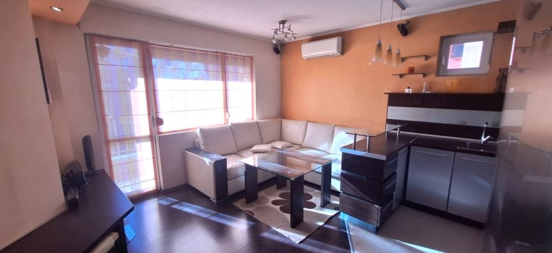 Дава под нем  2-стаен, град София, Сухата река •  550 EUR • ID 84764256 — holmes.bg - [1] 