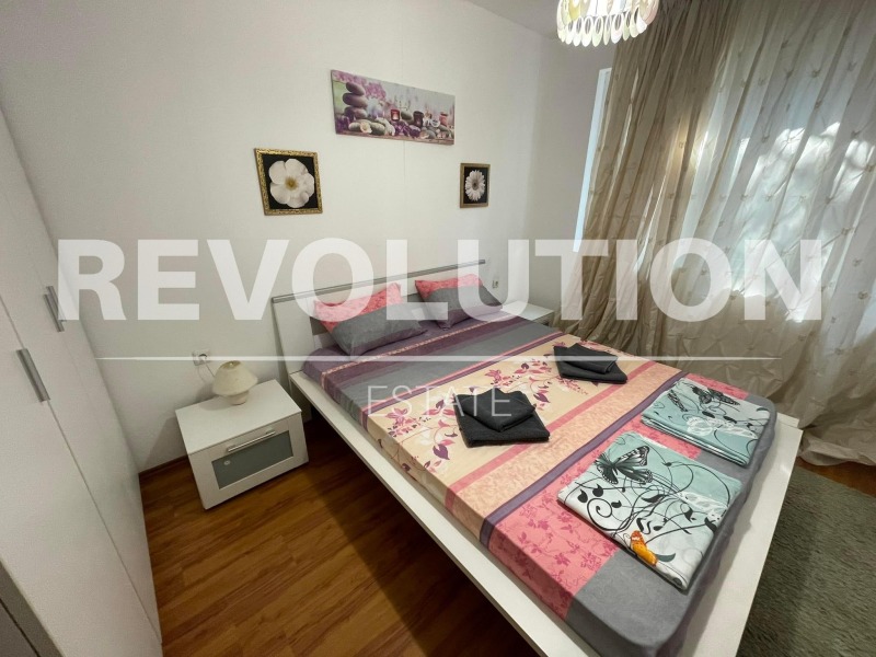 Zu vermieten  1 Schlafzimmer Warna , m-t Alen mak , 70 qm | 49861158