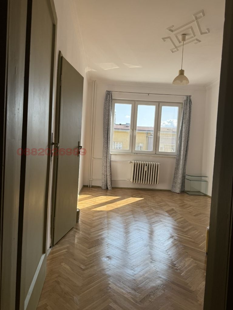 Дава под наем 3-СТАЕН, гр. София, Център, снимка 3 - Апартаменти - 55703858