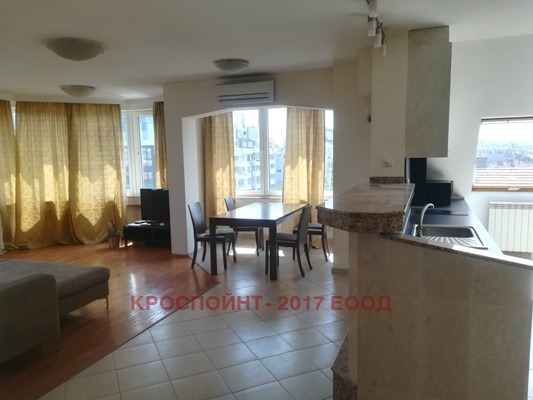 Издаје се  3 спаваће собе Софија , Центар , 170 м2 | 50549958
