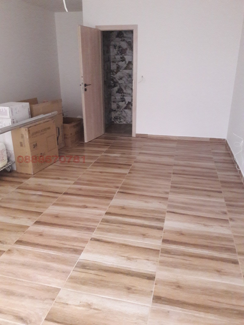 Дава под наем ОФИС, гр. Шумен, Център, снимка 3 - Офиси - 53108926