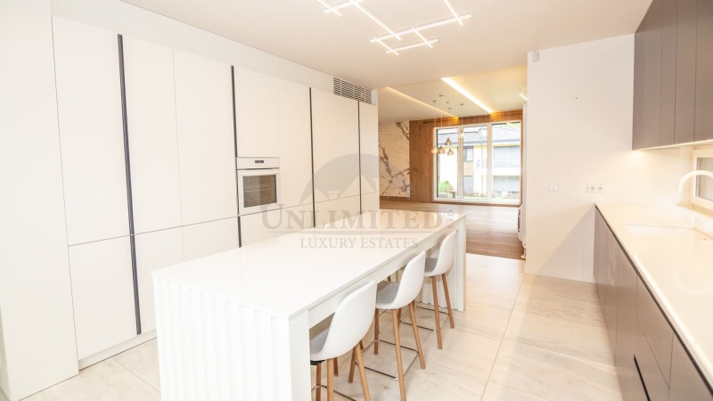 Издаје се  Кућа Софија , Малинова долина , 360 м2 | 28467147 - слика [6]
