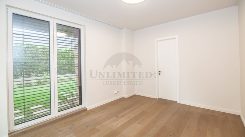 Издаје се  Кућа Софија , Малинова долина , 360 м2 | 28467147 - слика [12]