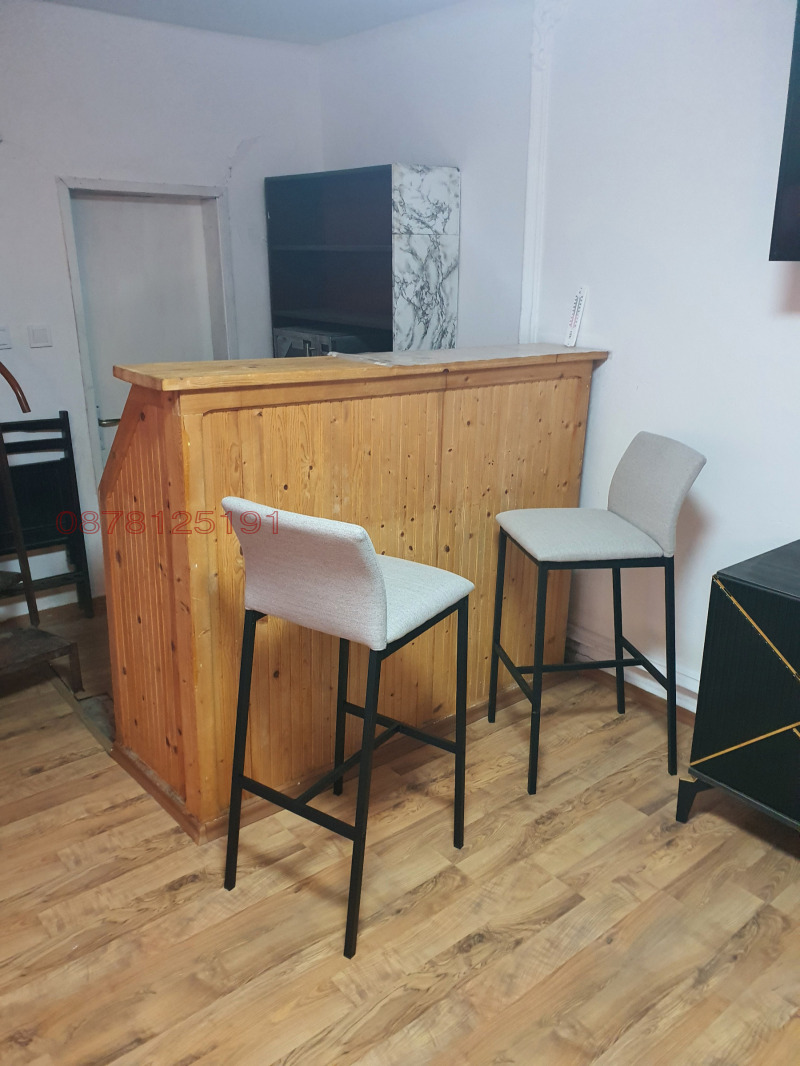 Дава под наем КЪЩА, гр. Търговище, Център, снимка 3 - Къщи - 52785174