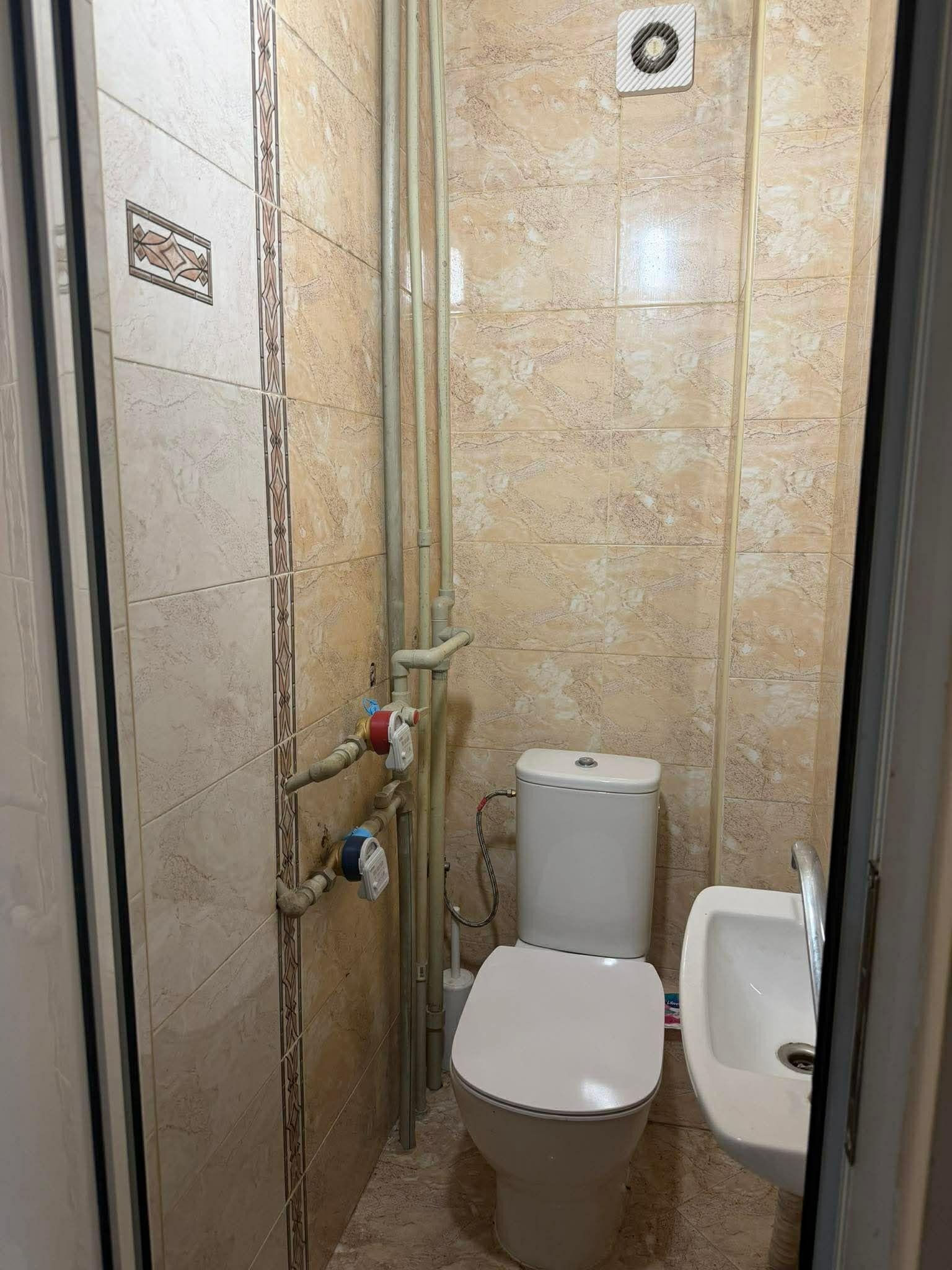 Дава под наем 3-СТАЕН, гр. София, Лозенец, снимка 12 - Апартаменти - 54233486