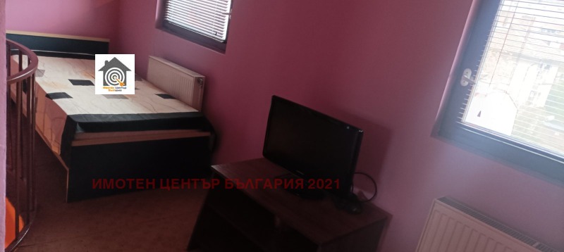 De inchiriat  1 dormitor Pleven , Șiroc țentâr , 65 mp | 49213178 - imagine [6]