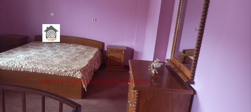 De inchiriat  1 dormitor Pleven , Șiroc țentâr , 65 mp | 49213178 - imagine [4]