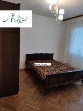 1 Schlafzimmer Dobrudschanski, Schumen 3