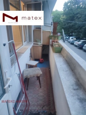 1 chambre Konfouto, Varna 14