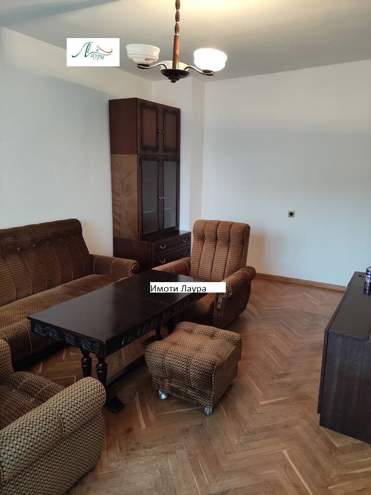 Zu vermieten  1 Schlafzimmer Schumen , Dobrudschanski , 65 qm | 99150386 - Bild [4]