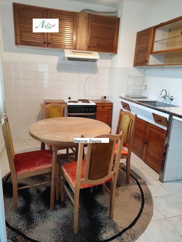 Zu vermieten  1 Schlafzimmer Schumen , Dobrudschanski , 65 qm | 99150386