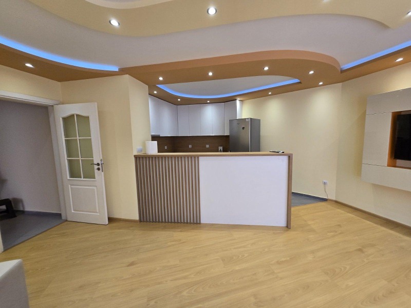 För uthyrning  2 sovrum Plovdiv , Centar , 105 kvm | 65813463