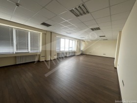 Biuro Baniszora, Sofia 1