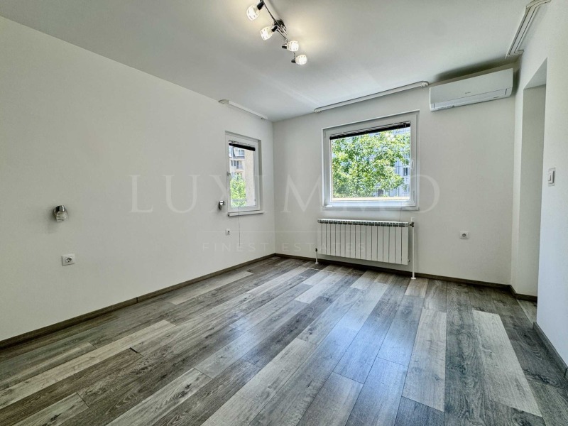 Zu vermieten  3+ Schlafzimmer Sofia , Hladilnika , 150 qm | 44800694 - Bild [7]