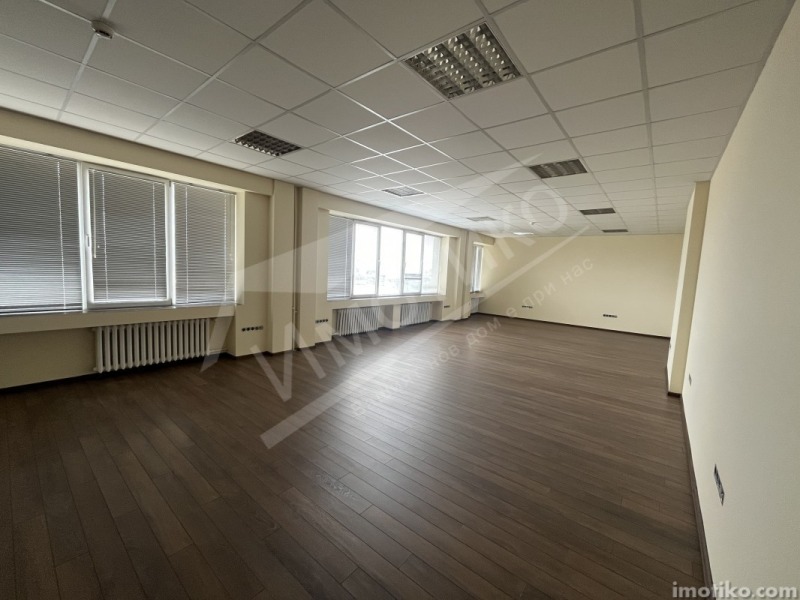 Do wynajęcia  Biuro Sofia , Baniszora , 82 mkw | 39032162