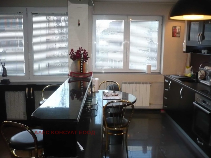 For Rent  2 bedroom Sofia , Borovo , 120 sq.m | 91537080 - image [4]