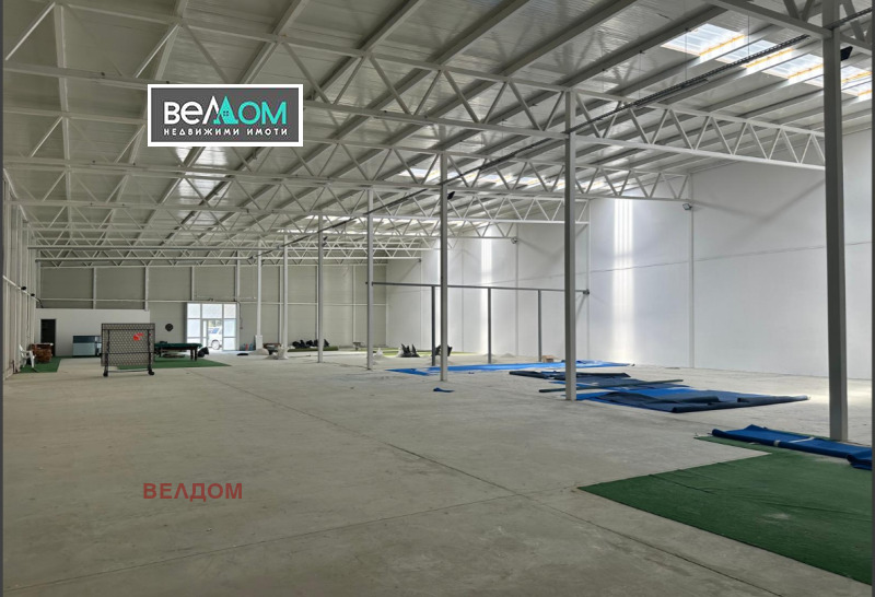 K pronájmu  Úložný prostor Varna , Topoli , 1000 m2 | 27498167