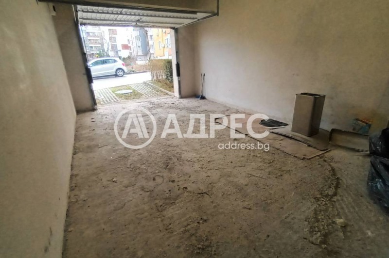 Дава под наем ГАРАЖ, ПАРКОМЯСТО, гр. София, Манастирски ливади, снимка 3 - Гаражи и паркоместа - 53505304