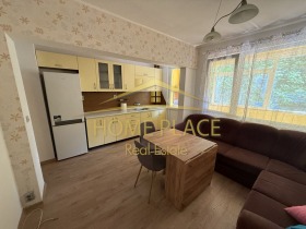 1 dormitor Țentâr, Varna