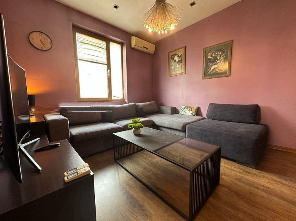 Дава под наем 3-СТАЕН, гр. София, Център, снимка 2 - Апартаменти - 54136272