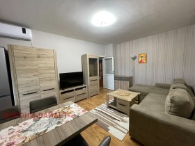 1 chambre Karchiyaka, Plovdiv 4