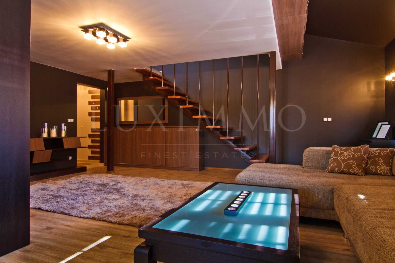 Дава под наем 2-СТАЕН, гр. София, Център