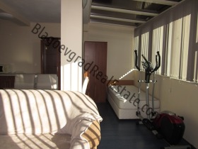 Studio Sjirok tsentar, Blagoevgrad 3