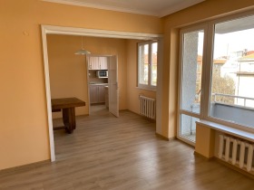 2 camere da letto Meditsinska akademiia, Sofia 1