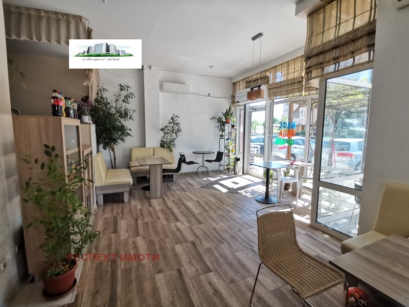 Издаје се  Бар; кафић Софија , Студентски град , 130 м2 | 57125318 - слика [4]