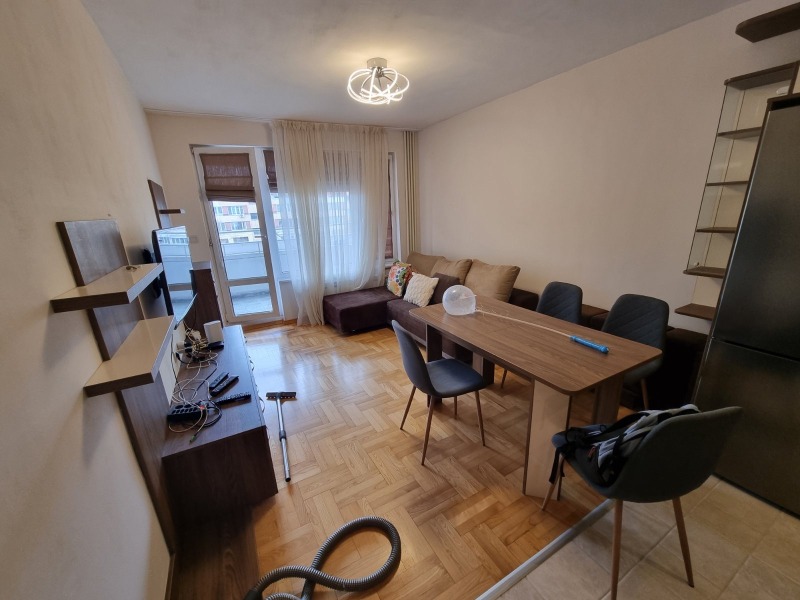 Издаје се  2 спаваће собе Софија , Белите брези , 90 м2 | 46653243 - слика [3]