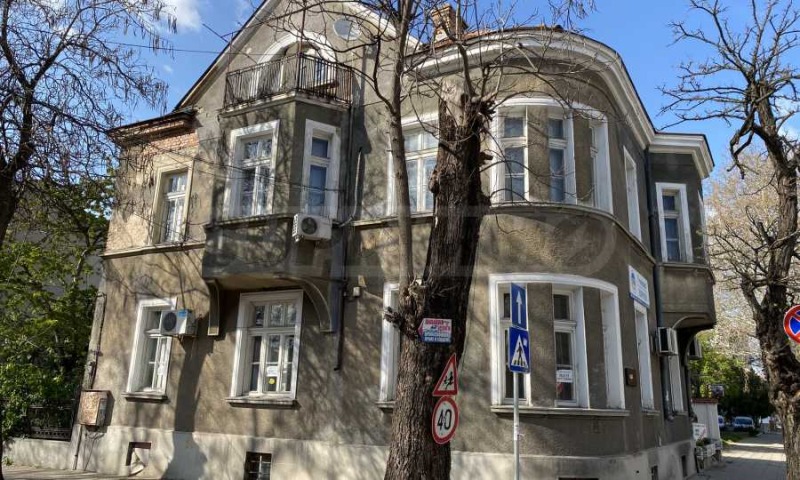 Дава под Наем ЕТАЖ ОТ КЪЩА в град Видин, Петко Каравелов - 120 кв.м / 400 € » 782.33 лв., СУПРИММО ОФИСИ В СТРАНАТА