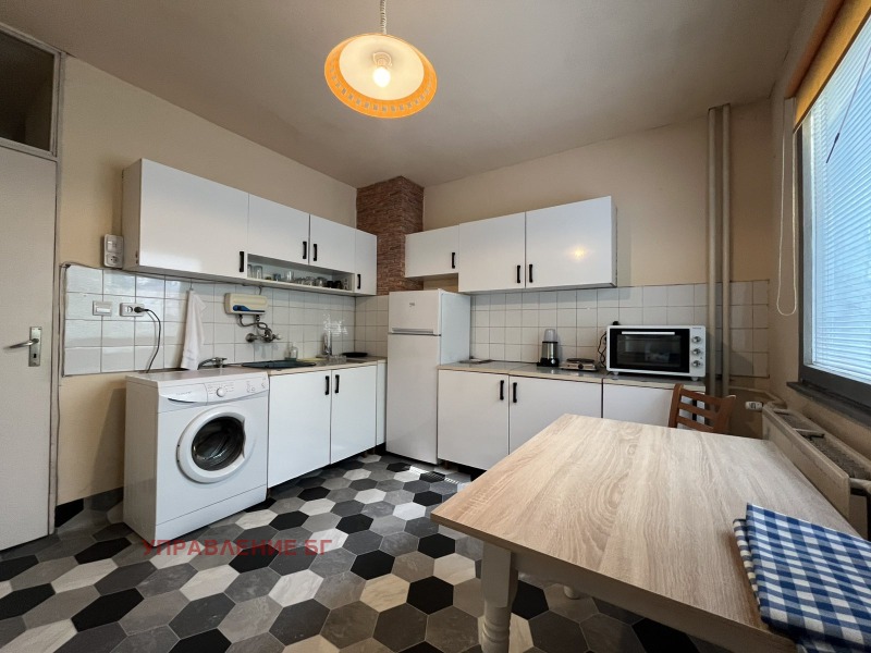 Te huur  2 slaapkamers Sofia , Chadzji Dimitar , 130 m² | 75112204