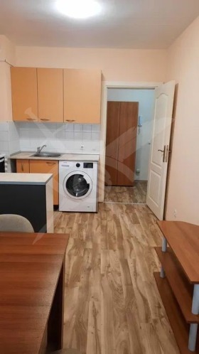 1 chambre Asparouhovo, Varna 1