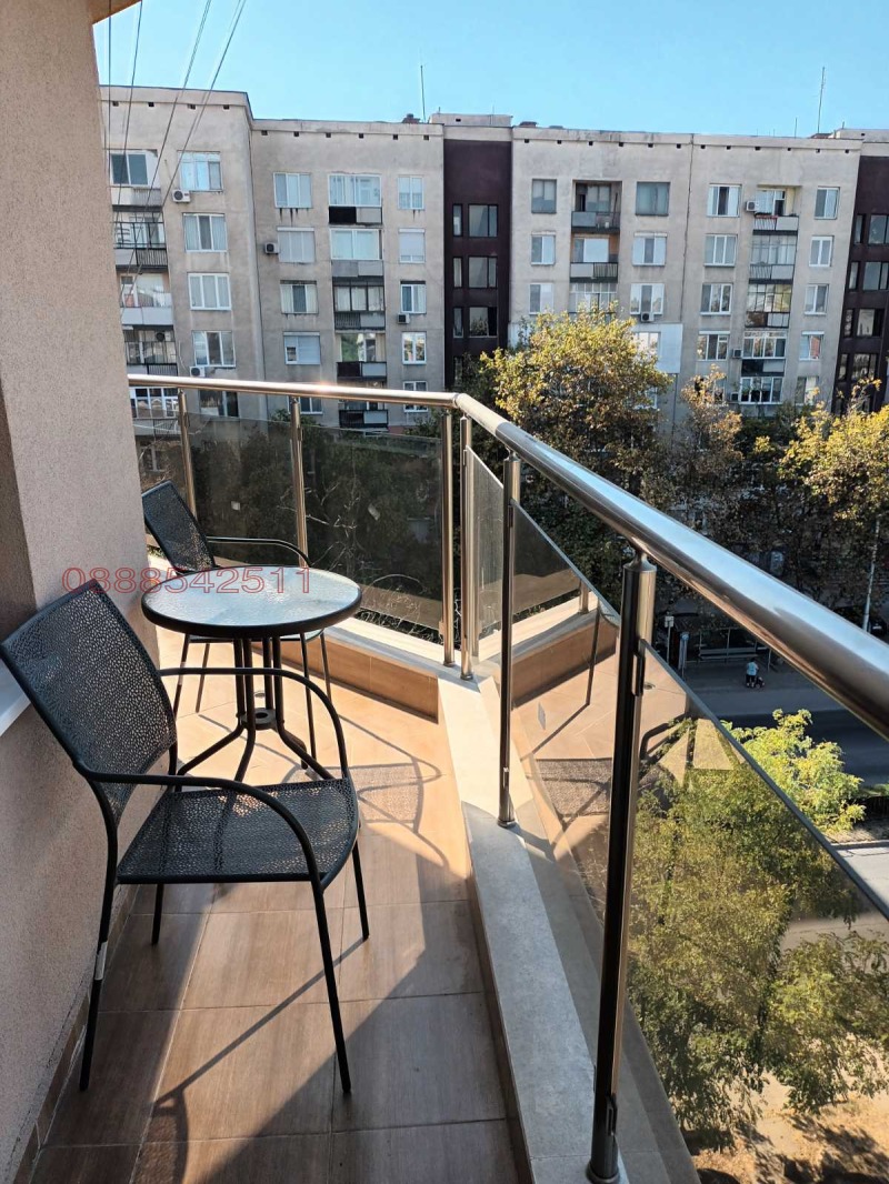 Zu vermieten  1 Schlafzimmer Plowdiw , Wastanitscheski , 61 qm | 28829850