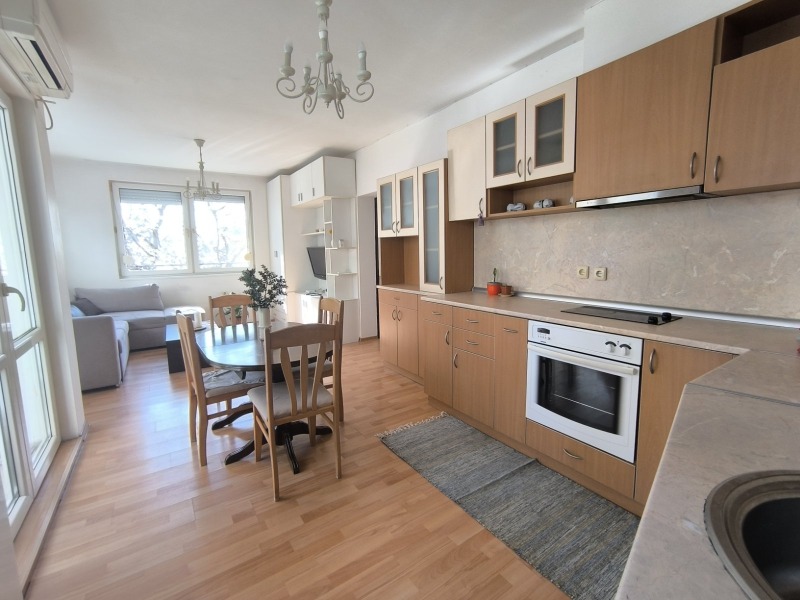 Дава под Наем 2-СТАЕН в град Бургас, Братя Миладинови - 50 кв.м / 460.16 € » 900 лв., ДРИЙМ ЕСТЕЙТС