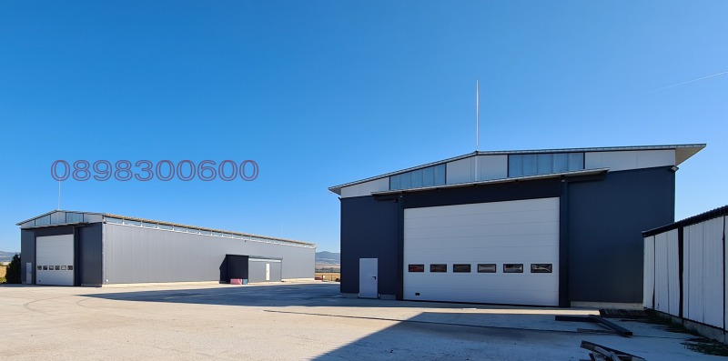 Дава под Наем ПРОМ. ПОМЕЩЕНИЕ в град София, Връбница 2 - 595 кв.м / 2 400 € » 4 693.99 лв.