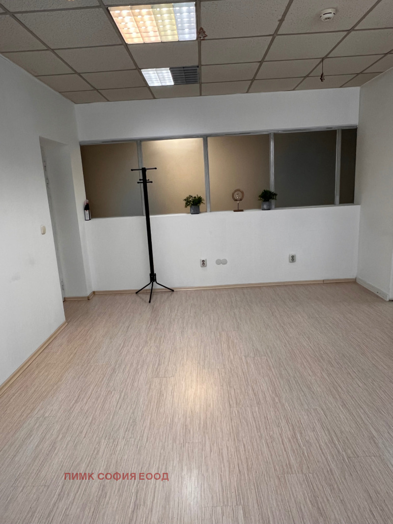 Para alugar  Escritório Sofia , Geo Milev , 35 m² | 49364288 - imagem [3]