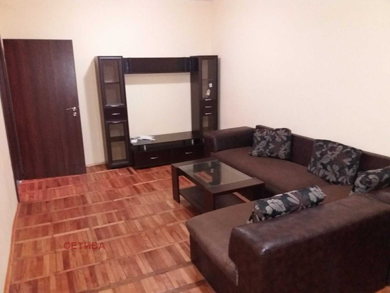 Под наем 2-СТАЕН, град Кюстендил, Център • 400 лв. / 204.52 € • 47265409 1