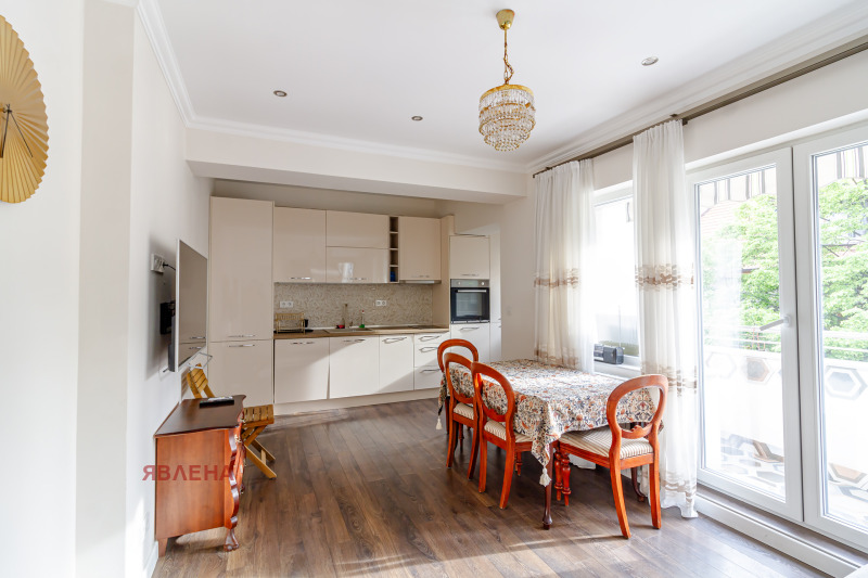 För uthyrning  2 sovrum Sofia , Centar , 86 kvm | 64287955