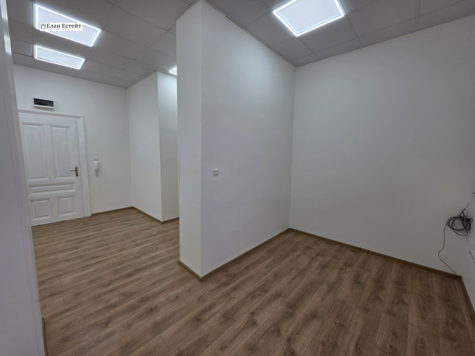 Дава под наем ОФИС, гр. Бургас, Център, снимка 2 - Офиси - 53640773