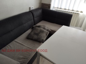 1 dormitorio m-t Gardova glava, Sofia 4