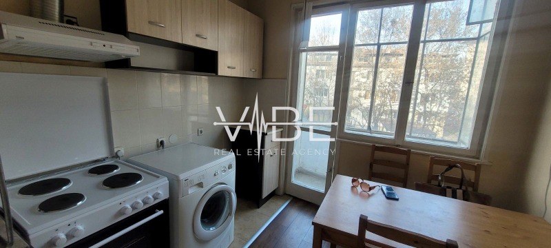 Дава под наем 2-СТАЕН, гр. София, Лозенец, снимка 2 - Апартаменти - 52826078