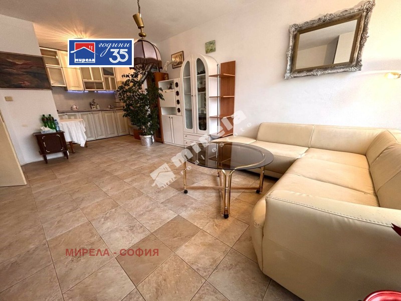 Дава под Наем 2-СТАЕН в град София, Изгрев - 70 кв.м / 700 € » 1 369.08 лв., МИРЕЛА - СОФИЯ