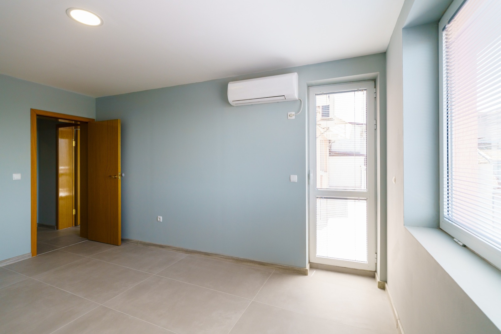 Дава под наем ОФИС, гр. Русе, Център, снимка 2 - Офиси - 40164538